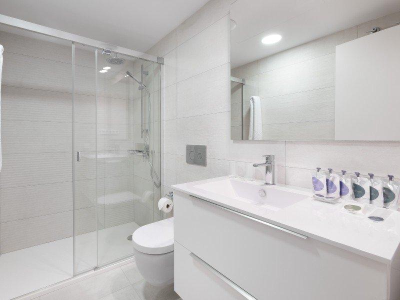 EINZIMMERWOHNUNG MIT BÜRO Ferienwohnungen ART in Las Palmas de Gran Canaria EINZIMMERWOHNUNG MIT BÜRO Ferienwohnungen ART in Las Palmas de Gran Canaria