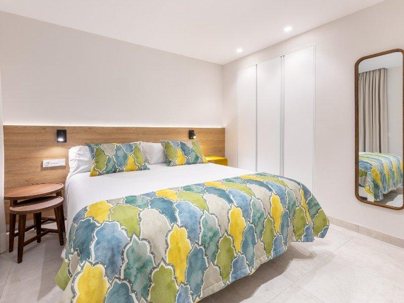 SONNENSEITE APARTMENT MIT ZWEI SCHLAFZIMMERN UND TEILWEISEM MEERBLICK Ferienwohnungen ART in Las Palmas de Gran Canaria SONNENSEITE APARTMENT MIT ZWEI SCHLAFZIMMERN UND TEILWEISEM MEERBLICK Ferienwohnungen ART in Las Palmas de Gran Canaria