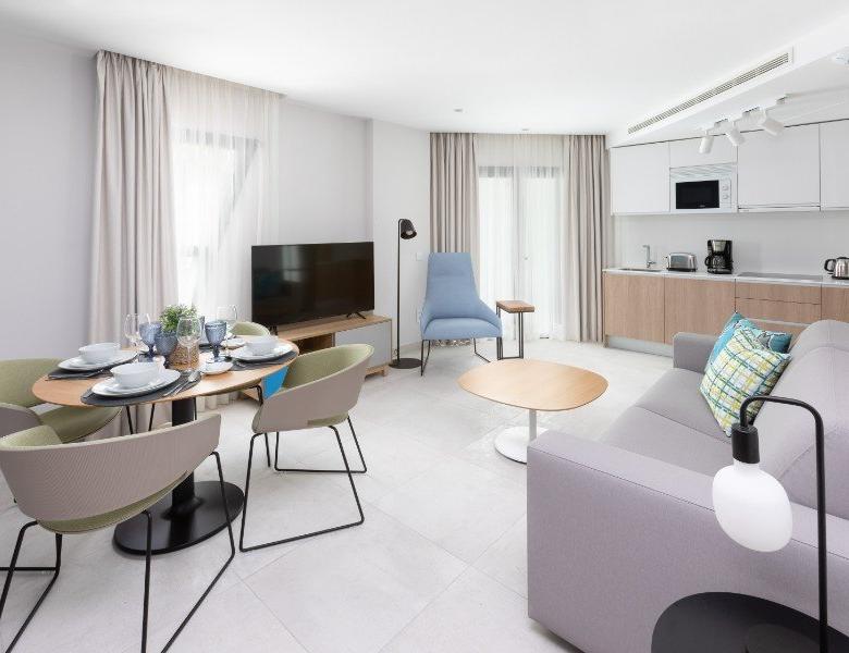 SUPERIOR TWO BEDROOM APARTMENT Holiday homes ART in Las Palmas de Gran Canaria SUPERIOR TWO BEDROOM APARTMENT Holiday homes ART in Las Palmas de Gran Canaria