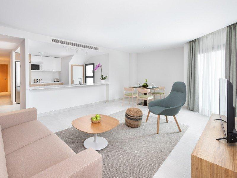 DUPLEX MIT TEILWEISEM MEERBLICK Ferienwohnungen ART in Las Palmas de Gran Canaria DUPLEX MIT TEILWEISEM MEERBLICK Ferienwohnungen ART in Las Palmas de Gran Canaria