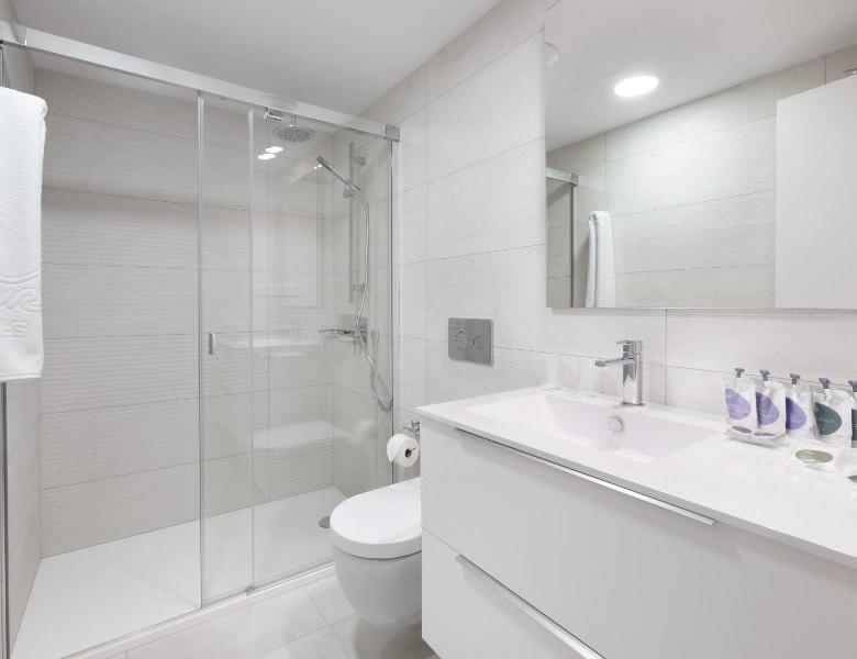 SUPERIOR TWO BEDROOM APARTMENT Holiday homes ART in Las Palmas de Gran Canaria SUPERIOR TWO BEDROOM APARTMENT Holiday homes ART in Las Palmas de Gran Canaria