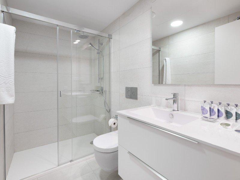 SUPERIOR-WOHNUNG MIT ZWEI SCHLAFZIMMERN Ferienwohnungen ART in Las Palmas de Gran Canaria SUPERIOR-WOHNUNG MIT ZWEI SCHLAFZIMMERN Ferienwohnungen ART in Las Palmas de Gran Canaria