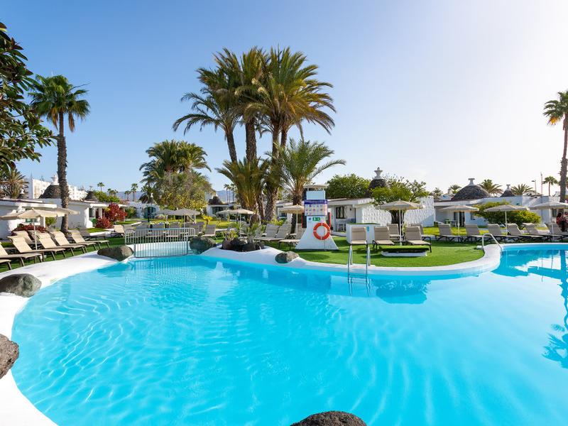 Piscina exterior MUR Bungalows Parque Romántico Gran Canaria Piscina exterior MUR Bungalows Parque Romántico Gran Canaria